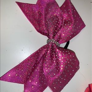 WORLD CUP SUNS COMPETITION BOW
